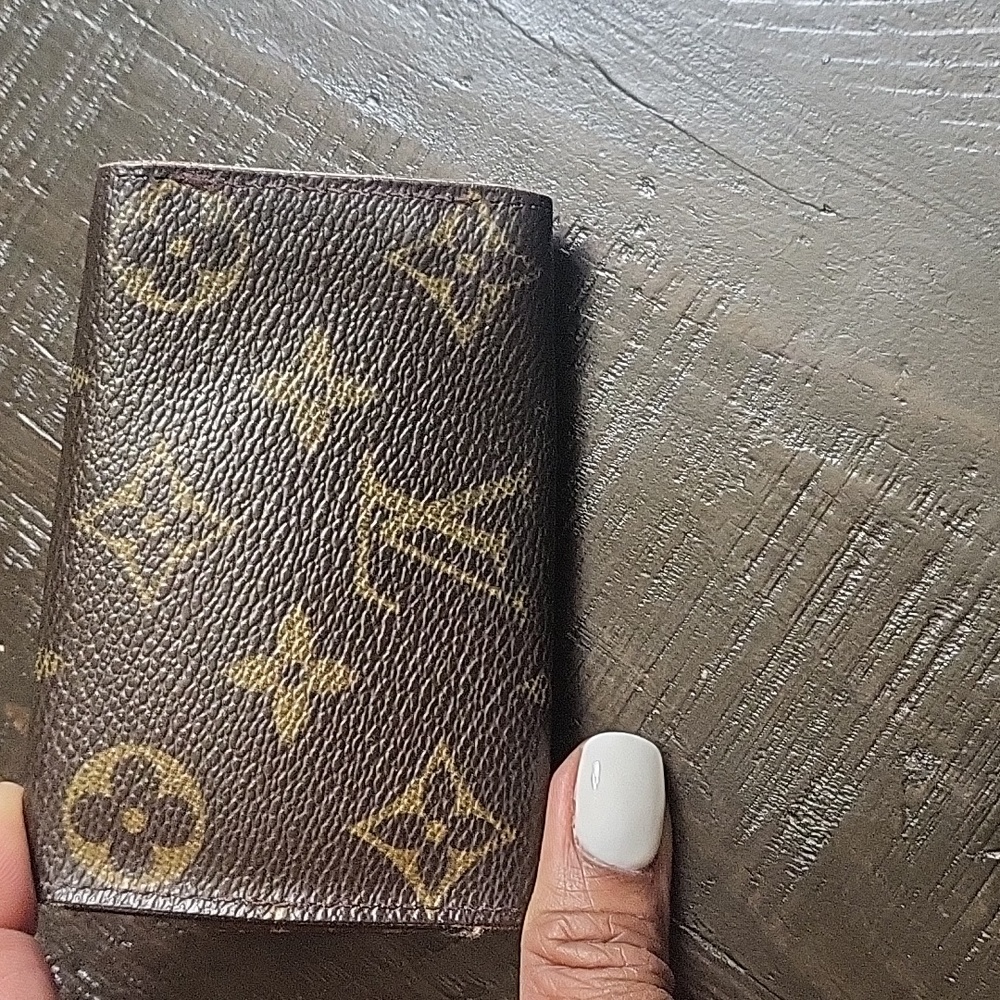 Louis vuitton 6-key holder - Picture 2 of 15